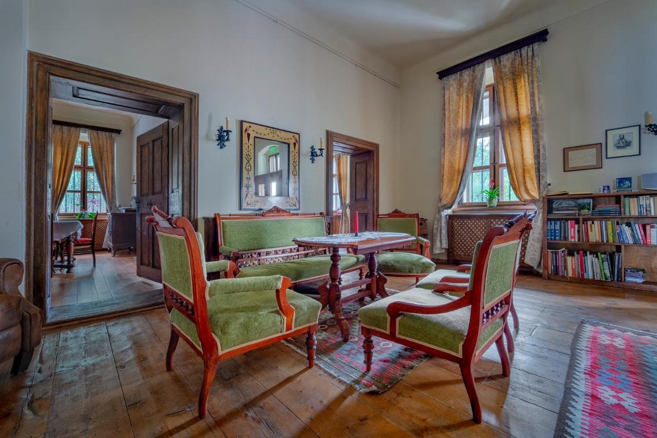 Conacul Gaal Kuria Hotel Dalnic Екстериор снимка