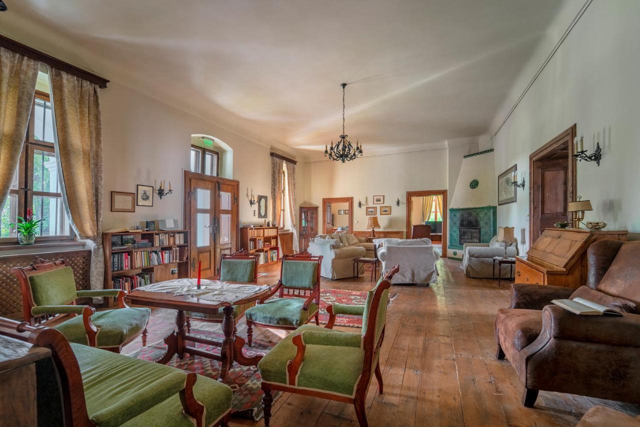 Conacul Gaal Kuria Hotel Dalnic Екстериор снимка