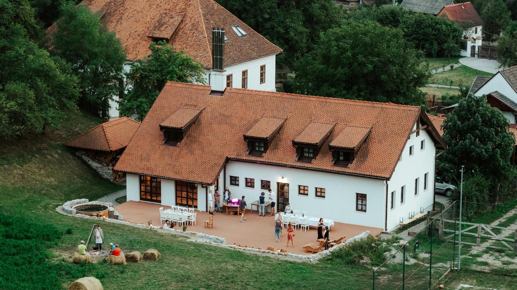 Conacul Gaal Kuria Hotel Dalnic Екстериор снимка