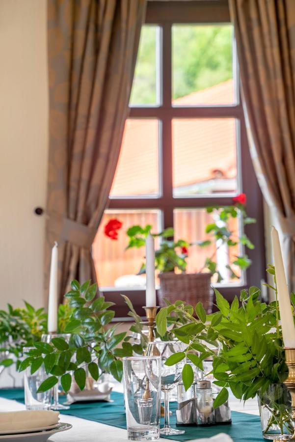 Conacul Gaal Kuria Hotel Dalnic Екстериор снимка